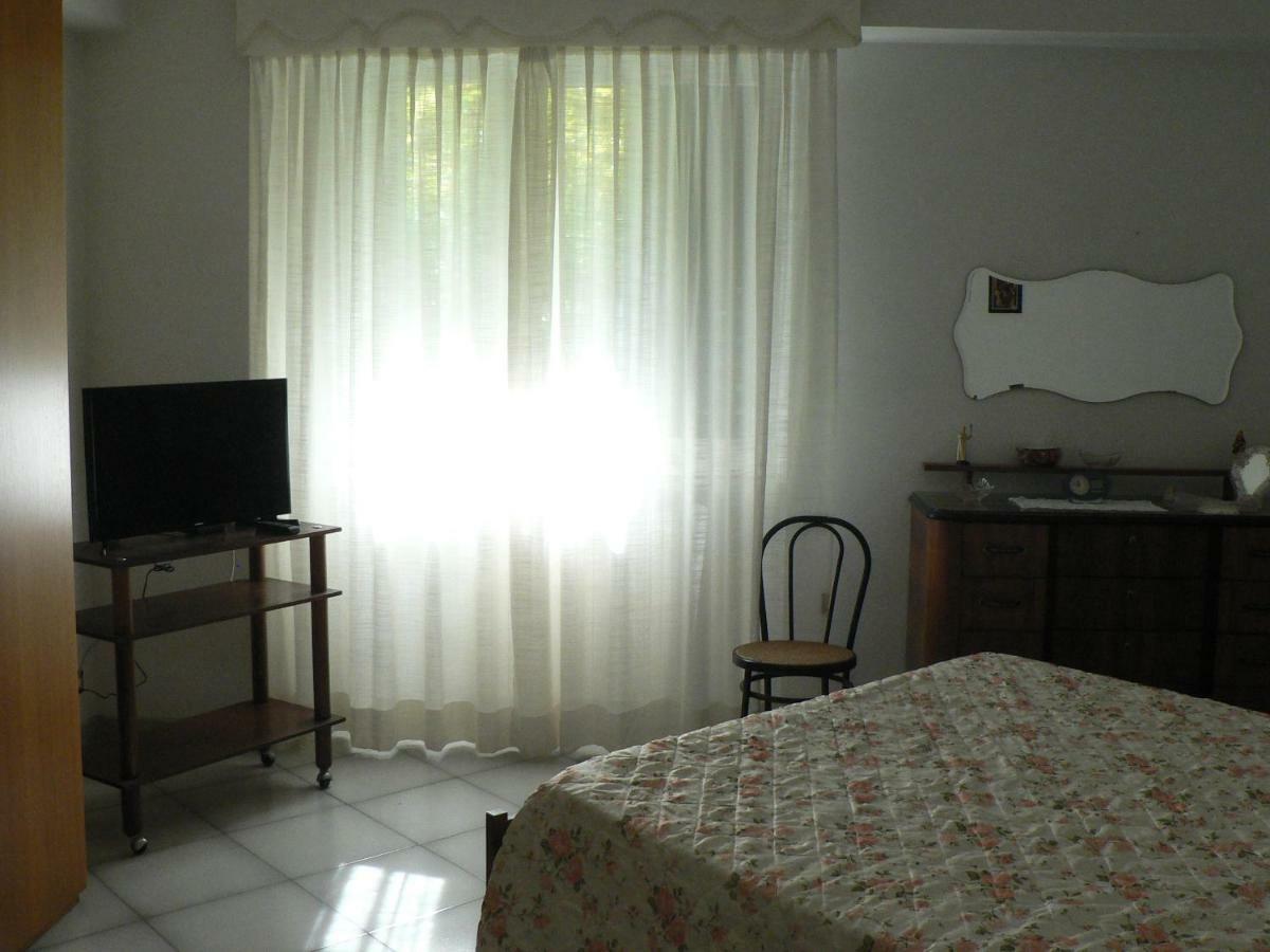 B&B Sun Garden Montoro Inferiore Екстериор снимка